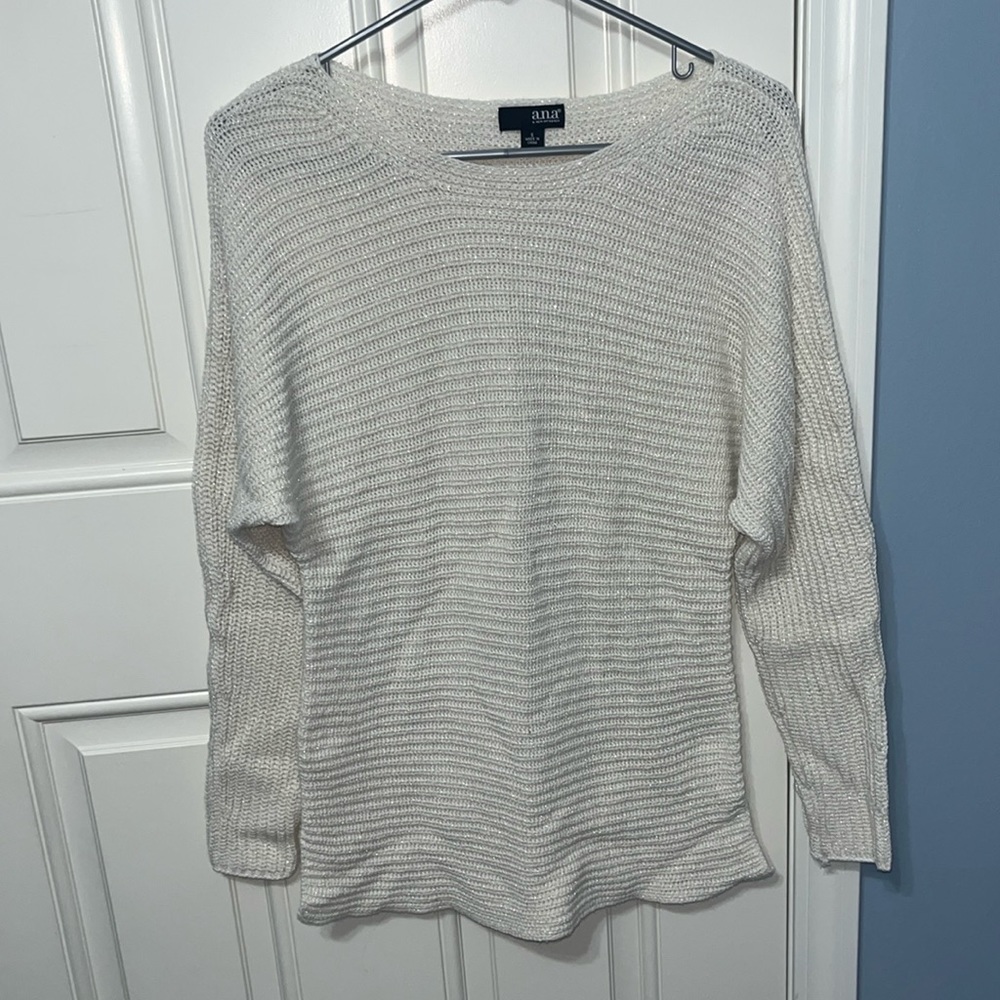 ANA LIGHT KNIT SWEATER